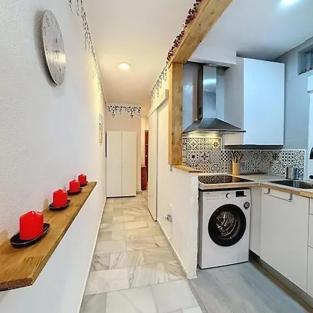 Alo Urban Oasis Естепона